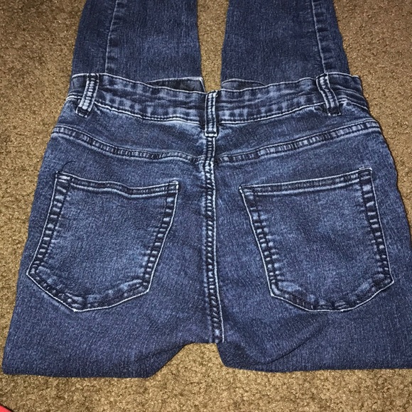 H&M Skinny Jeans - Picture 2 of 3